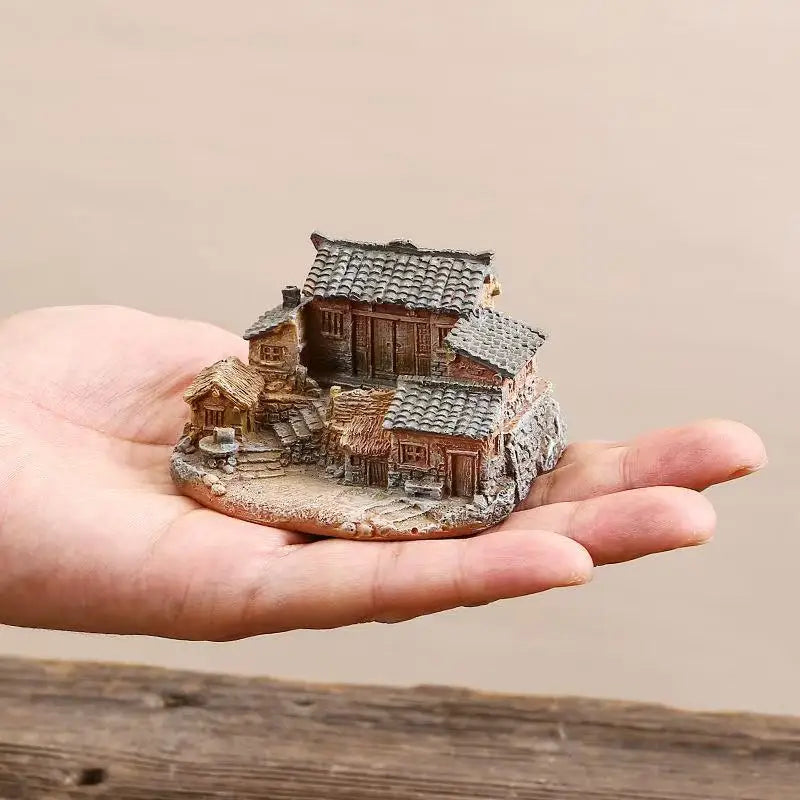 Miniature Old House Ornament - Creative Micro-Landscape for Potted Plants & Bonsai
